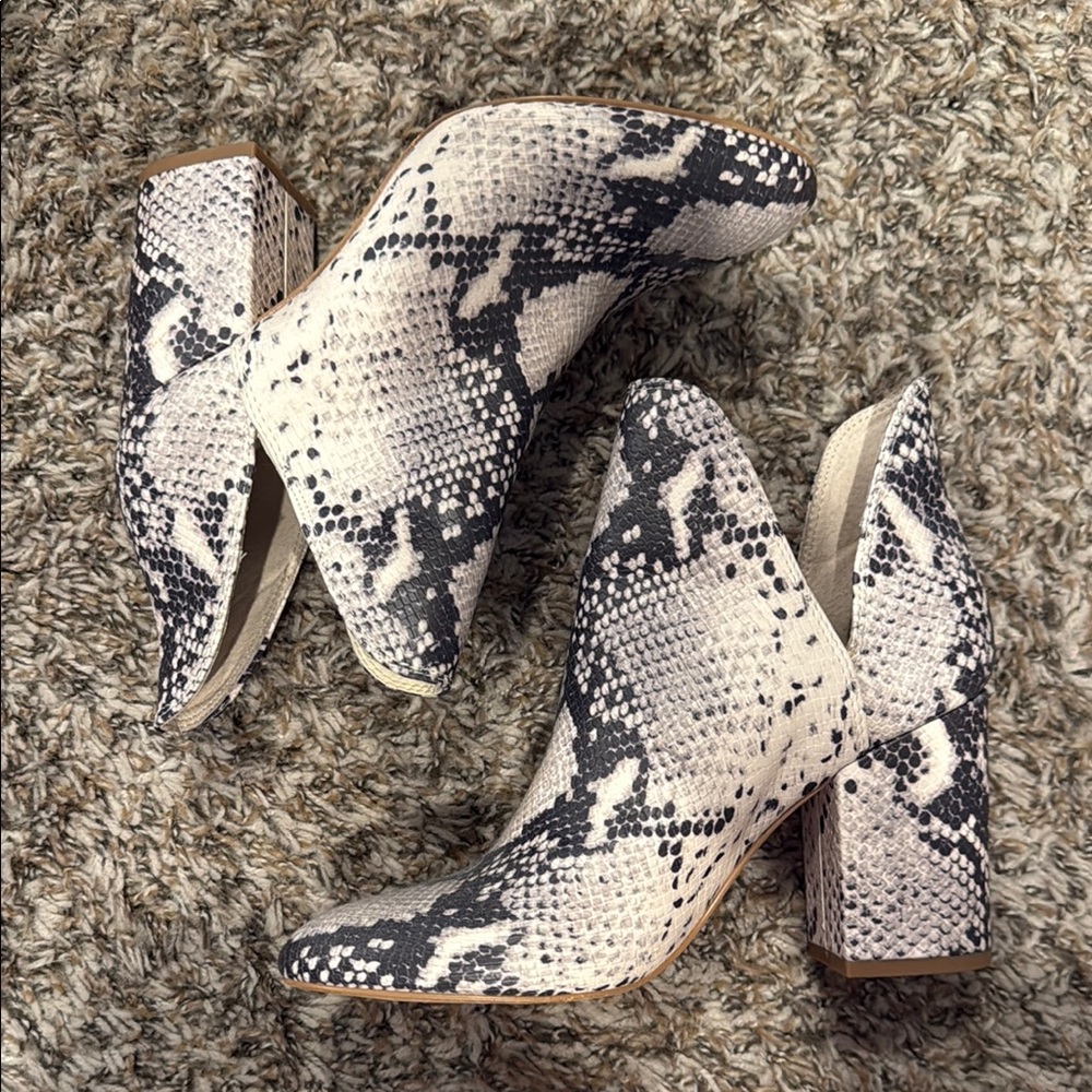 Steve Madden Snake-Print Block Heel Ankle Boots - Cream & Black